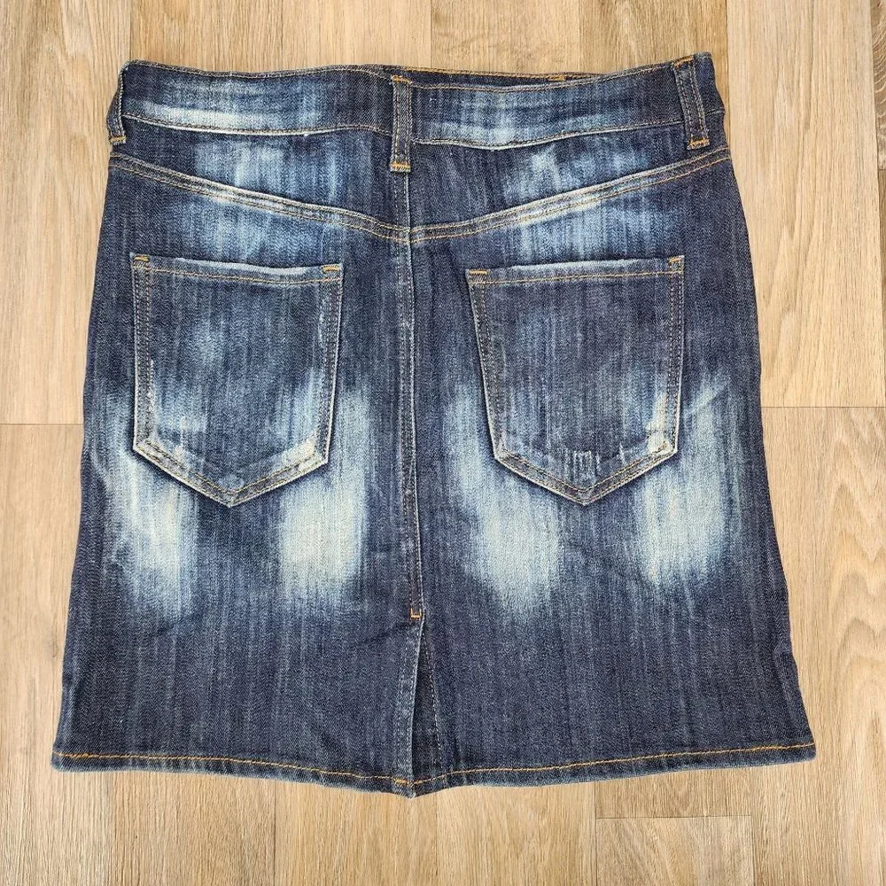 Ashley Mason Women's Size 30‎ Blue Denim Distressed Dark Wash Pencil Jean Skirt